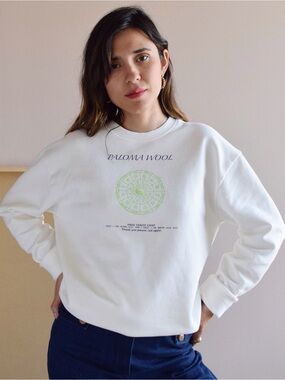 RARE Paloma Wool Hotel Tarot Sweatshirt Zodiac Graphic Crewneck
- Size S